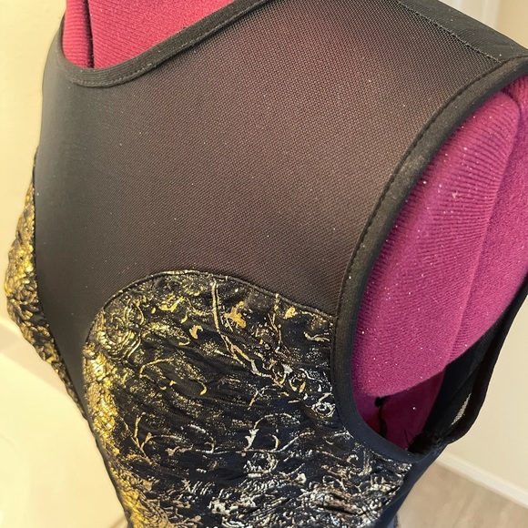 Black and Gold Dress - Picture 9 of 9